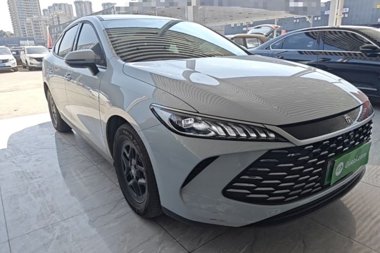 Used BYD Qin PLUS 2025 DM-i Smart Drive 55KM Leading Model Front Right 45 Deg