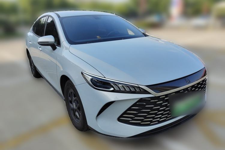 Used BYD Qin PLUS 2025 DM-i Smart Drive 55KM Leading Model Front Right 45 Deg