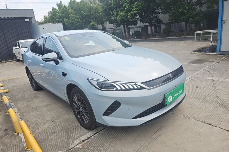 Used BYD Qin PLUS 2025 EV Smart Drive Edition 510KM Leading Model Front Right 45 Deg