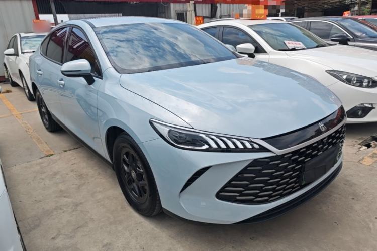 Used BYD Qin PLUS 2025 DM-i Smart Drive 55KM Leading Model Front Right 45 Deg