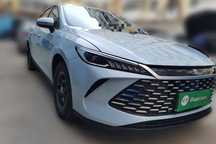 Used BYD Qin PLUS 2025 DM-i Smart Drive 55KM Leading Model Front Right 45 Deg