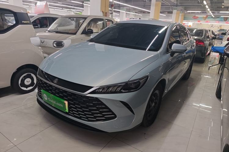 Used BYD Qin PLUS 2025 DM-i Smart Drive 55KM Leading Model Guazi used car, China used car export, Used car for sale, Used cars, Cheapest cars for sale