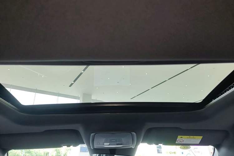 Used BYD Qin PLUS 2025 DM-i Smart Drive 120KM Superior Model Headliner