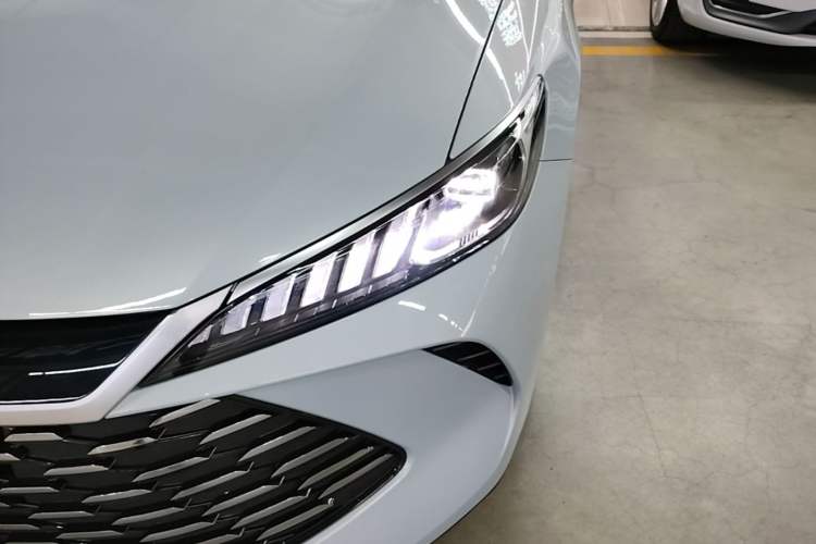 Used BYD Qin PLUS 2025 DM-i Smart Drive 55KM Leading Model Left Front Headlight