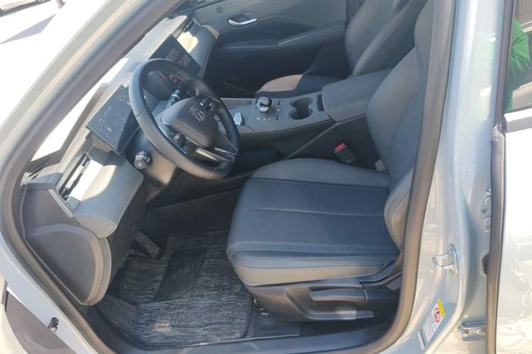 Used BYD Qin PLUS 2025 DM-i Smart Drive 55KM Leading Model Left Front Seat