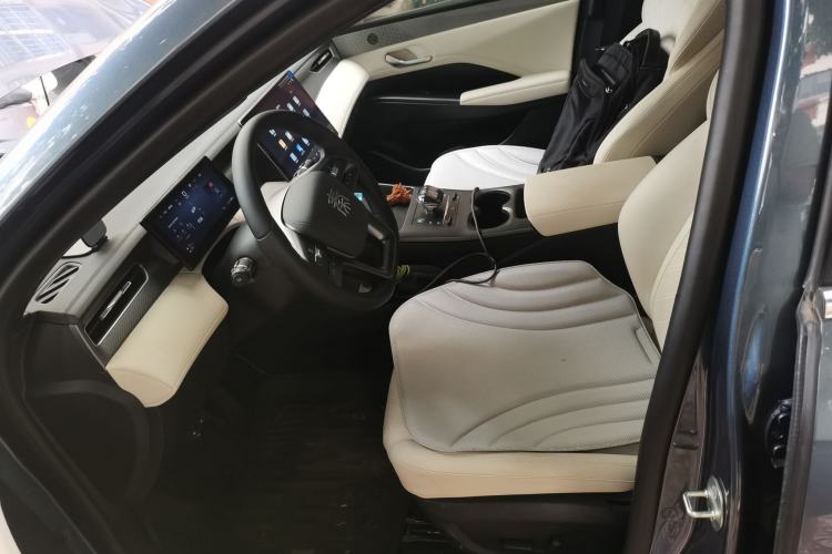Used BYD Qin PLUS 2025 DM-i Smart Drive 120KM Superior Model Left Front Seat