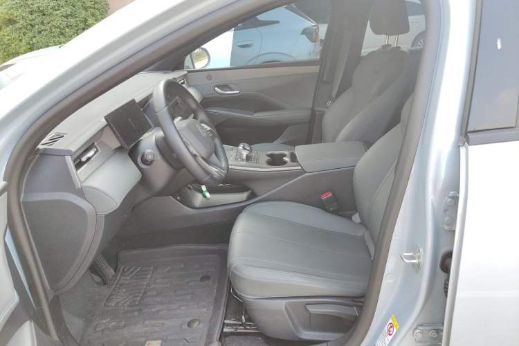 Used BYD Qin PLUS 2025 DM-i Smart Drive 55KM Leading Model Left Front Seat