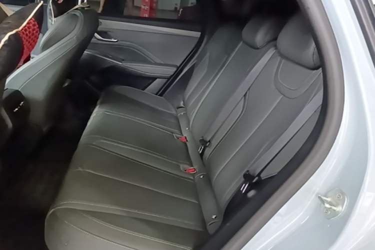 Used BYD Qin PLUS 2025 DM-i Smart Drive 55KM Leading Model Left Rear Seat