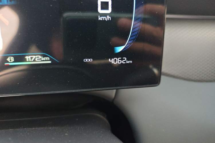 Used BYD Qin PLUS 2025 DM-i Smart Drive 55KM Leading Model Odometer Close Up