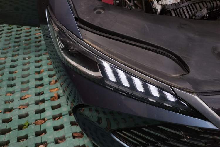 Used BYD Qin PLUS 2025 DM-i Smart Drive 120KM Superior Model Right Front Headlight