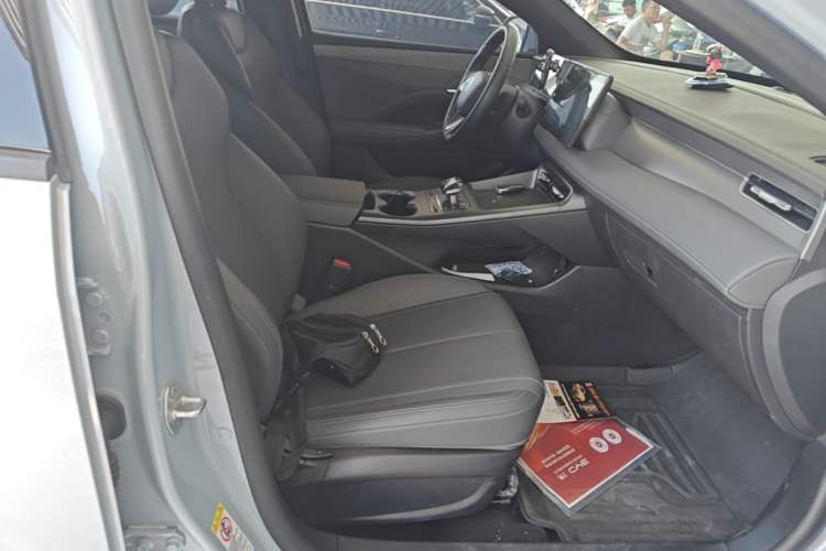 Used BYD Qin PLUS 2025 DM-i Smart Drive 55KM Leading Model Right Front Seat
