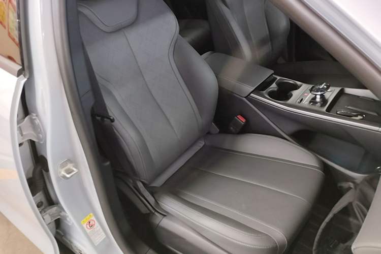 Used BYD Qin PLUS 2025 DM-i Smart Drive 55KM Leading Model Right Front Seat