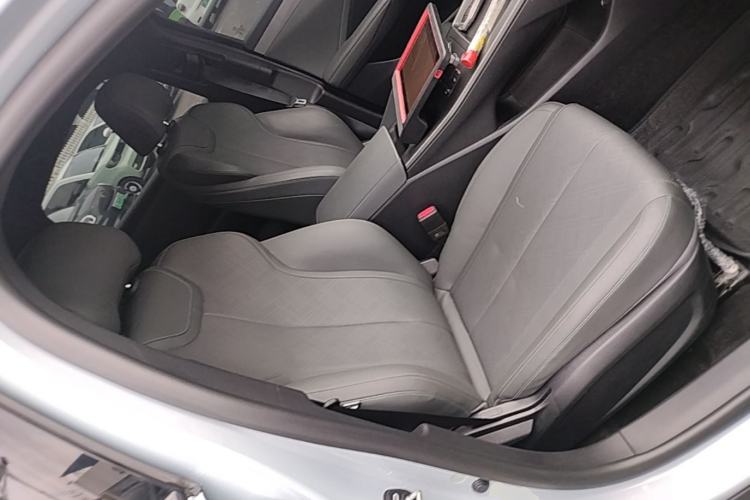 Used BYD Qin PLUS 2025 DM-i Smart Drive 55KM Leading Model Right Front Seat
