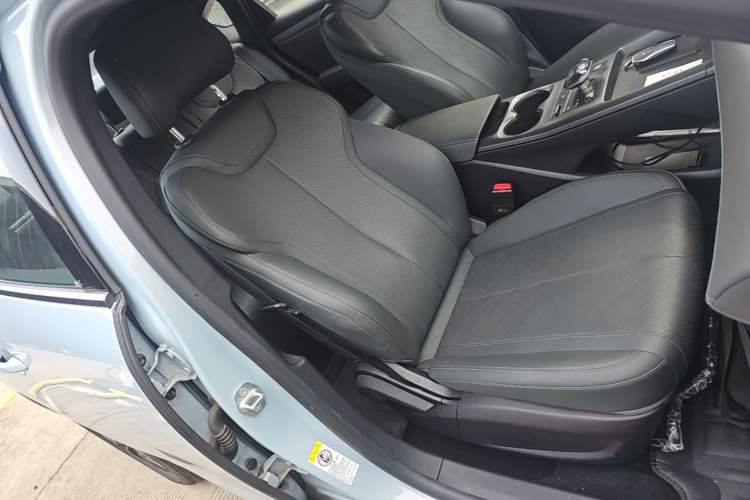 Used BYD Qin PLUS 2025 EV Smart Drive Edition 510KM Leading Model Right Front Seat
