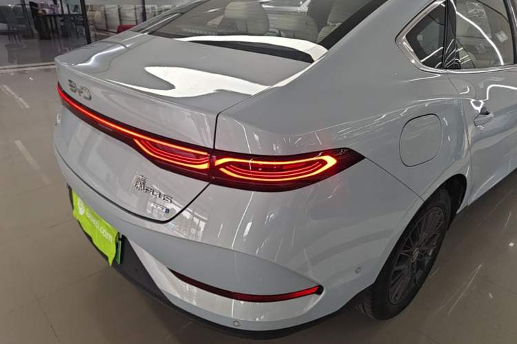 Used BYD Qin PLUS 2025 EV Smart Drive Version 510KM Beyond Model Right Rear Taillight
