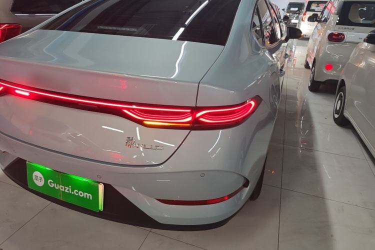 Used BYD Qin PLUS 2025 DM-i Smart Drive 55KM Leading Model Right Rear Taillight