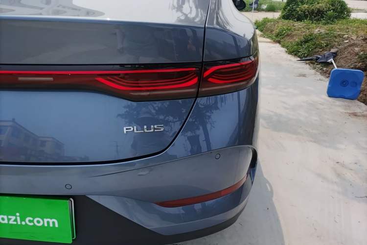 Used BYD Qin PLUS 2025 DM-i Smart Drive 55KM Leading Model Right Rear Taillight