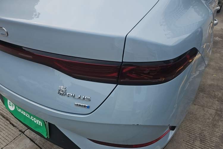 Used BYD Qin PLUS 2025 EV Smart Drive Edition 510KM Leading Model Right Rear Taillight