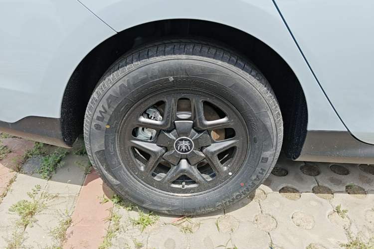 Used BYD Qin PLUS  Right Rear Wheel Hub