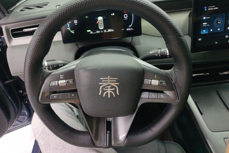 Used BYD Qin PLUS 2025 DM-i Smart Drive 55KM Leading Model Steering Wheel