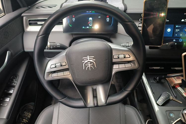 Used BYD Qin PLUS 2025 DM-i Smart Drive 55KM Leading Model Steering Wheel