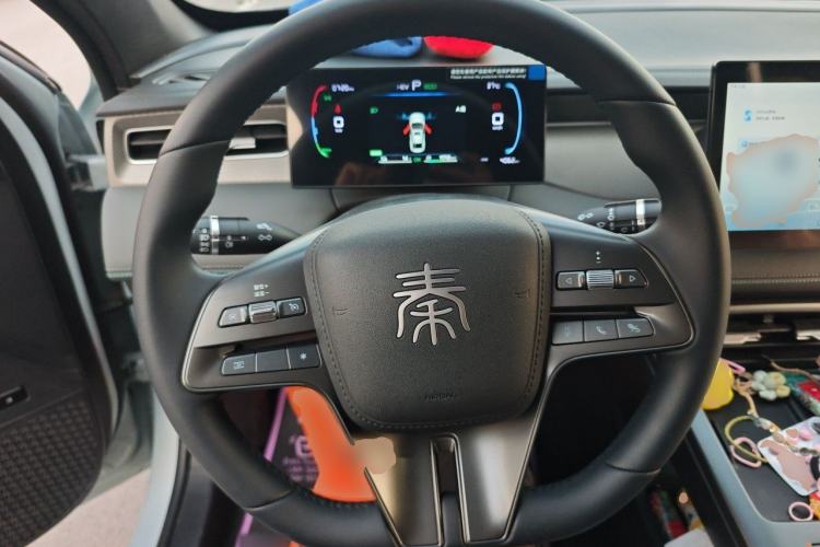 Used BYD Qin PLUS 2025 DM-i Smart Drive 55KM Leading Model Steering Wheel