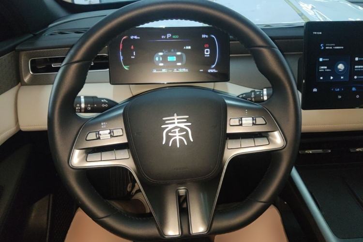 Used BYD Qin PLUS 2025 DM-i Smart Drive 55KM Leading Model Steering Wheel