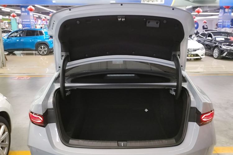 Used BYD Qin PLUS 2025 DM-i Smart Drive 55KM Leading Model Trunk