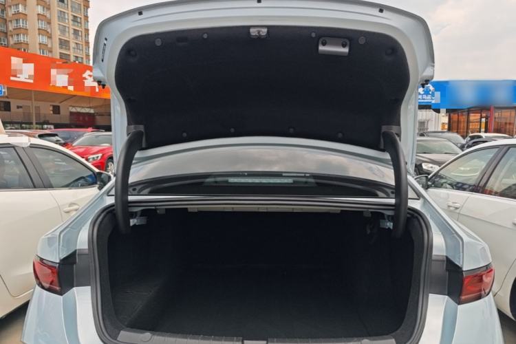 Used BYD Qin PLUS 2025 DM-i Smart Drive 55KM Leading Model Trunk