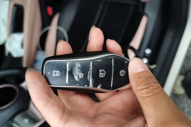 Used BYD Qin PLUS 2025 DM-i Smart Drive 120KM Superior Model Vehicle Key