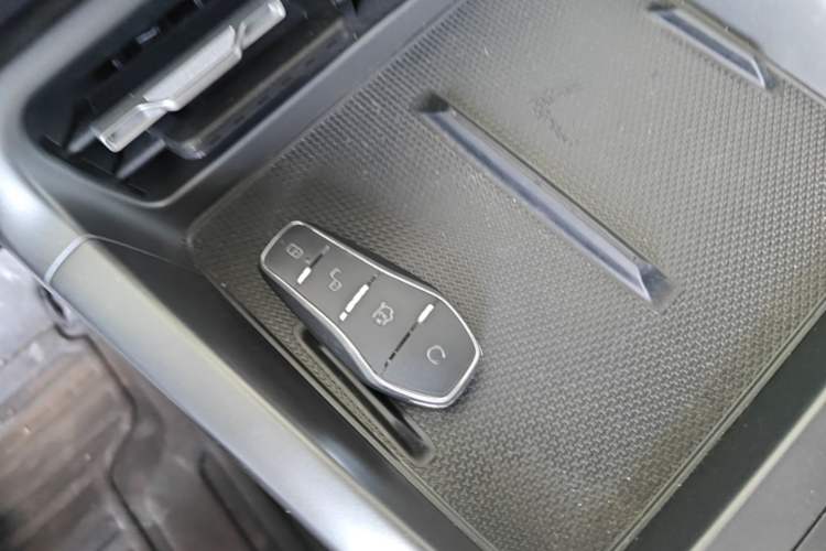 Used BYD Qin PLUS 2025 DM-i Smart Drive 55KM Leading Model Vehicle Key