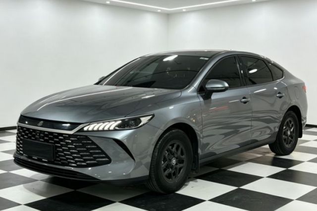 Used BYD Qin PLUS 2025 DM-i Smart Drive 55KM Leading Model
