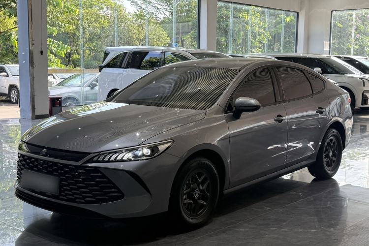 BYD Qin PLUS 2025 DM-i Smart Drive 55KM Leading Model