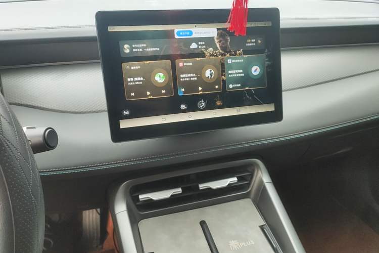 Used BYD Qin PLUS 2025 DM-i Smart Drive 55KM Leading Model Audio And AC Panel