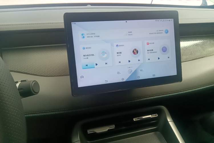 Used BYD Qin PLUS 2025 DM-i Smart Drive 55KM Leading Model Audio And AC Panel