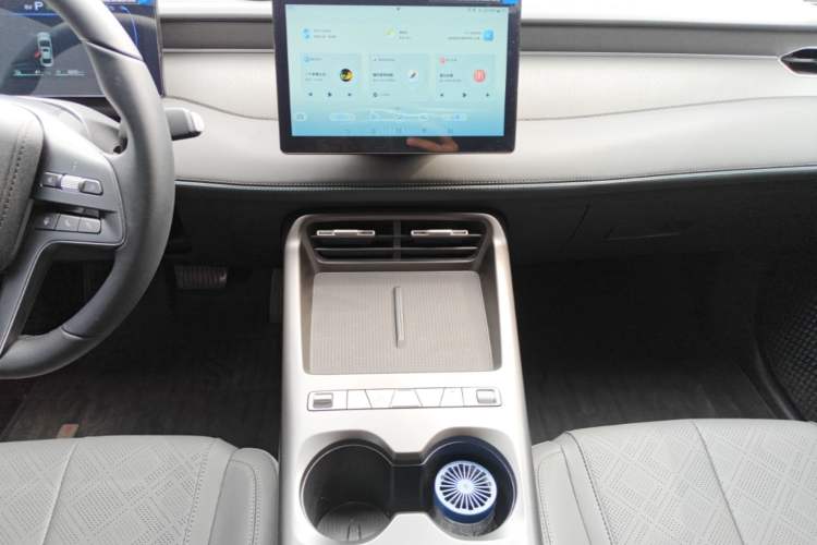 Used BYD Qin PLUS  Audio And AC Panel