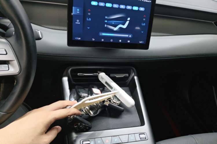 Used BYD Qin PLUS  Audio And AC Panel