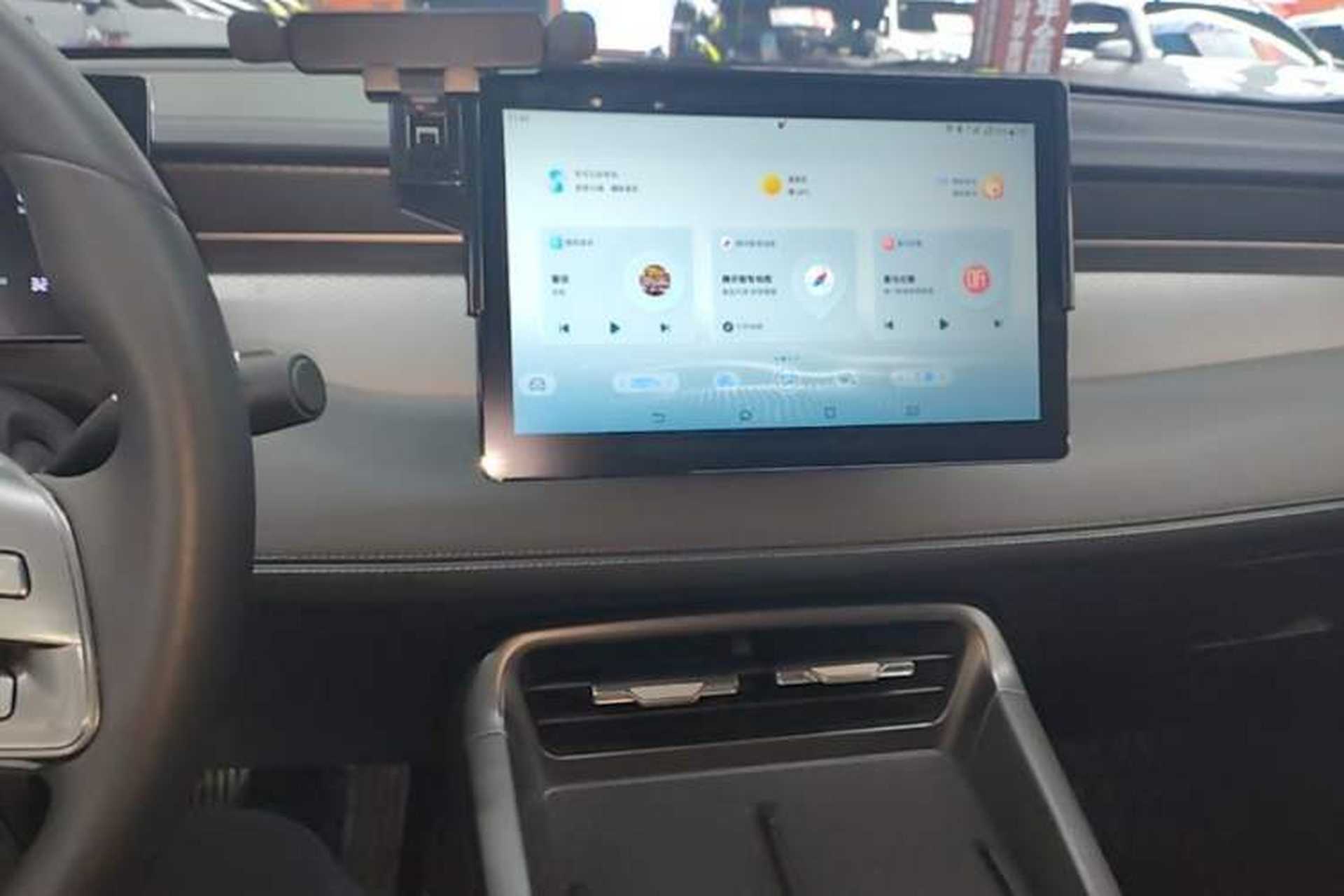 Used BYD Qin PLUS 2025 DM-i Smart Drive 55KM Leading Model Audio And AC Panel