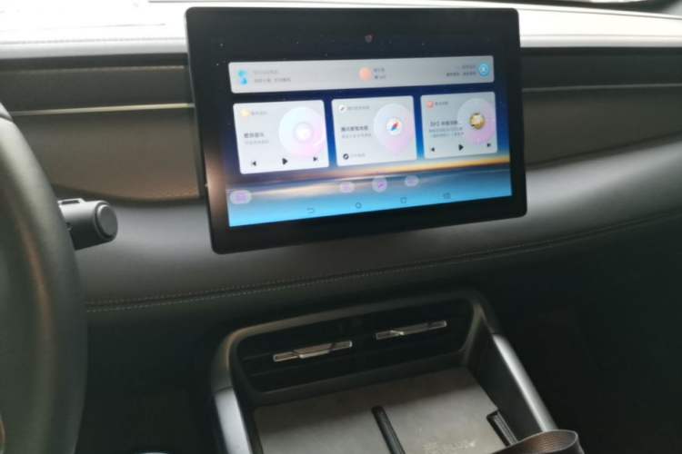 Used BYD Qin PLUS 2025 DM-i Smart Drive 55KM Leading Model Audio And AC Panel