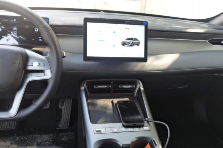 Used BYD Qin PLUS  Audio And AC Panel