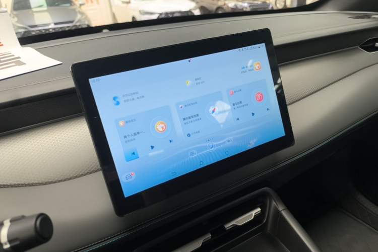 Used BYD Qin PLUS 2025 DM-i Smart Drive 55KM Leading Model Audio And AC Panel
