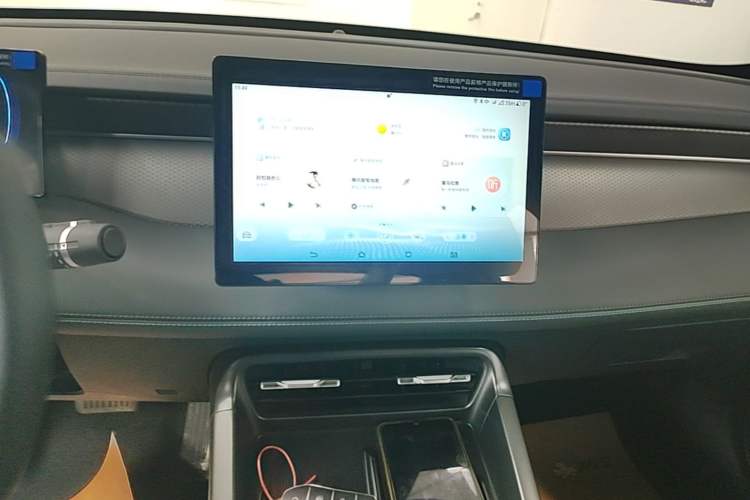 Used BYD Qin PLUS 2025 DM-i Smart Drive 55KM Leading Model Audio And AC Panel