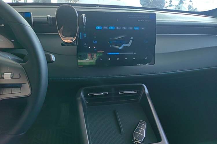 Used BYD Qin PLUS  Audio And AC Panel
