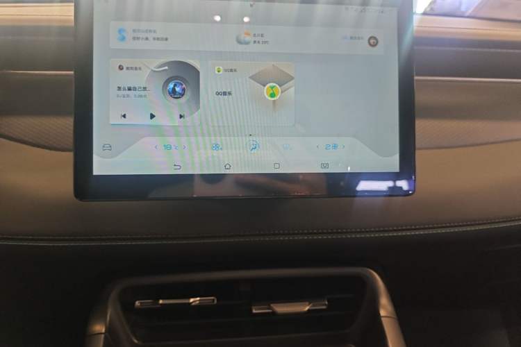 Used BYD Qin PLUS 2025 DM-i Smart Drive 55KM Leading Model Audio And AC Panel