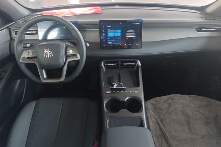 Used BYD Qin PLUS  Center Console