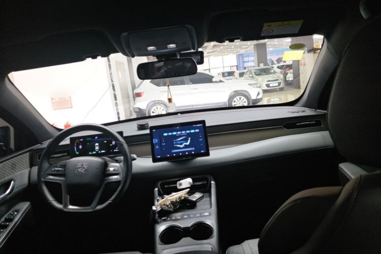 Used BYD Qin PLUS  Center Console