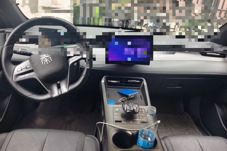 Used BYD Qin PLUS 2025 DM-i Smart Drive 55KM Leading Model Center Console