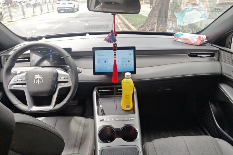 Used BYD Qin PLUS  Center Console