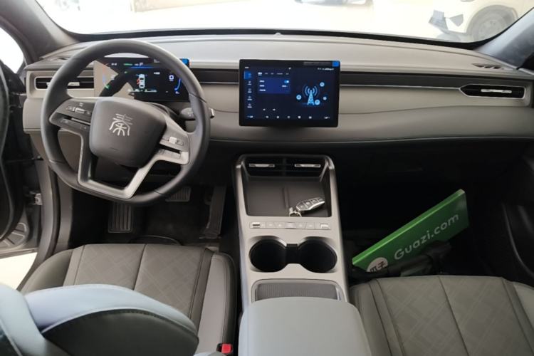 Used BYD Qin PLUS  Center Console