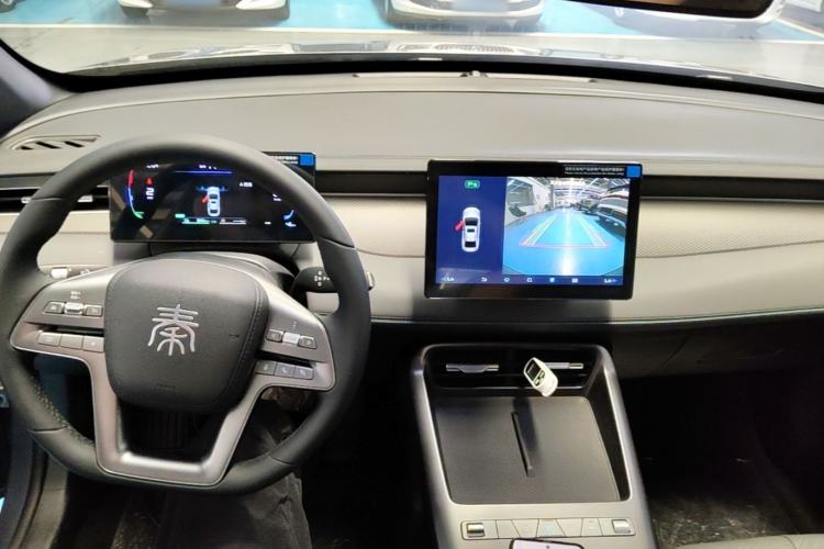 Used BYD Qin PLUS  Center Console